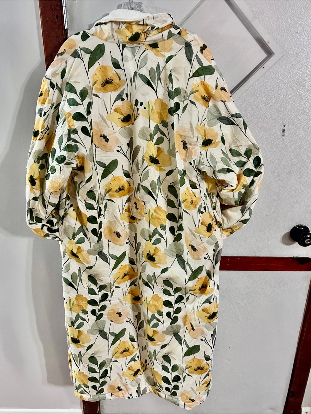 Hooded Sherpa Robe - Yellow Floral Print - Picture 2 of 9